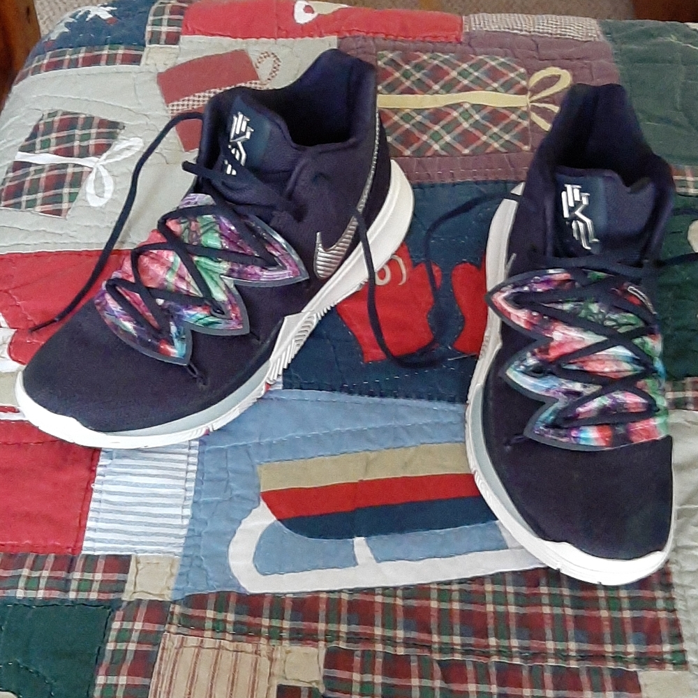 Kyrie 5 Parades